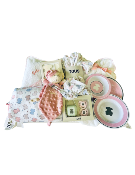 Cesta para recién nacido Tous Baby personalizada con el nombre del bebé
